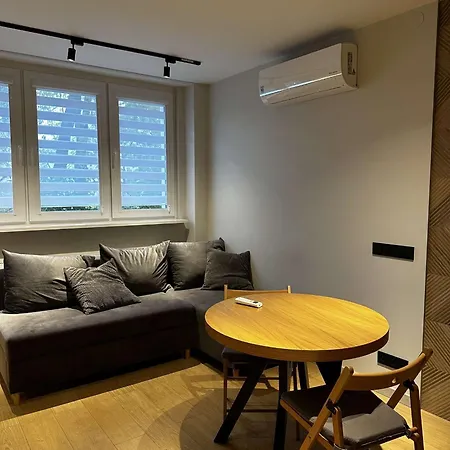 Apartment Apartament- Metro Trocka Warsaw
